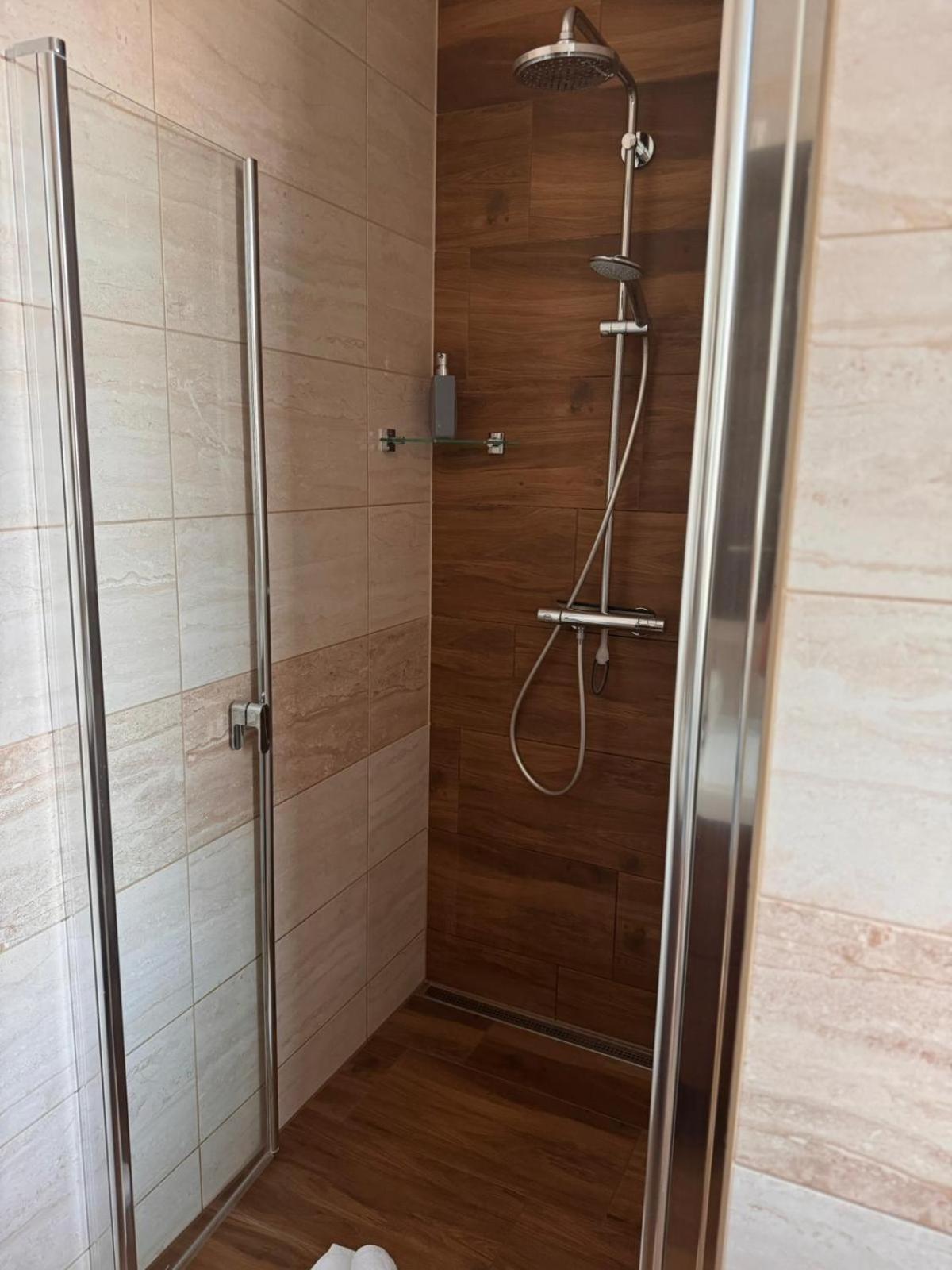 Apartmán RUŽA Ruzomberok Exterior foto